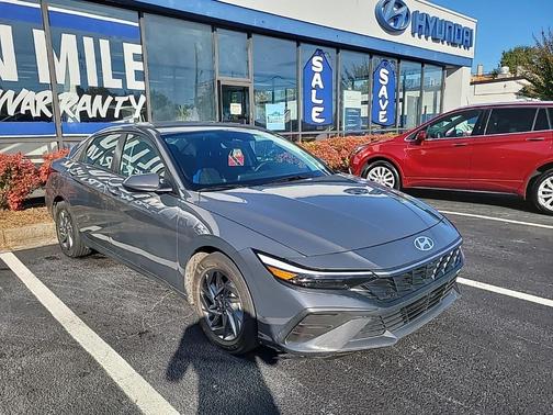 2024 Hyundai ELANTRA SEL