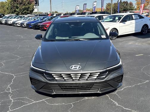 2026 Hyundai ELANTRA SEL