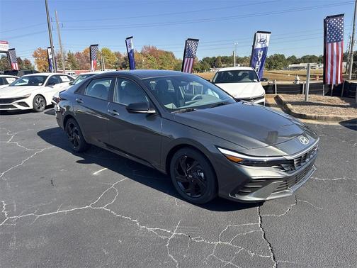 2026 Hyundai ELANTRA SEL