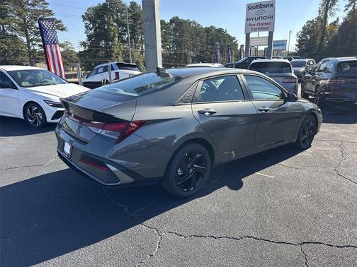 2026 Hyundai ELANTRA SEL