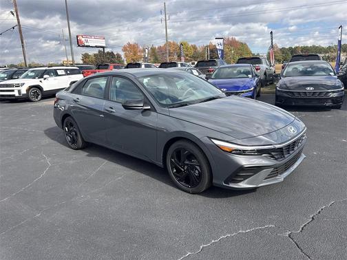 2026 Hyundai ELANTRA SEL