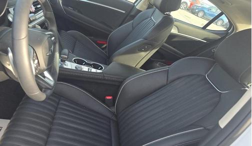 2026 Genesis G70 2.5T Prestige