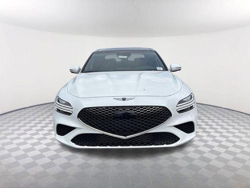 Uyuni White 2026 Genesis G70 3.3T Sport Prestige