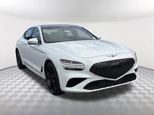 Uyuni White 2026 Genesis G70 3.3T Sport Prestige