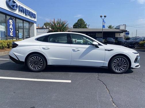 2024 Hyundai SONATA Hybrid SEL