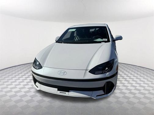 2025 Hyundai IONIQ 6 SE