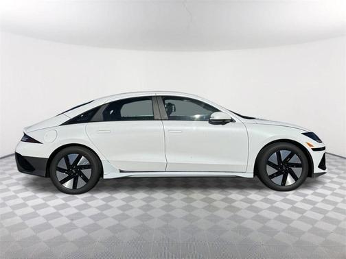2025 Hyundai IONIQ 6 SE