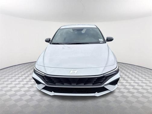 2026 Hyundai ELANTRA SEL