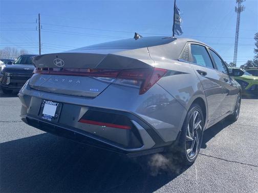 2024 Hyundai ELANTRA HEV Limited