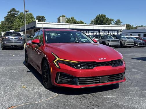 Runway Red 2025 Kia K5 LXS