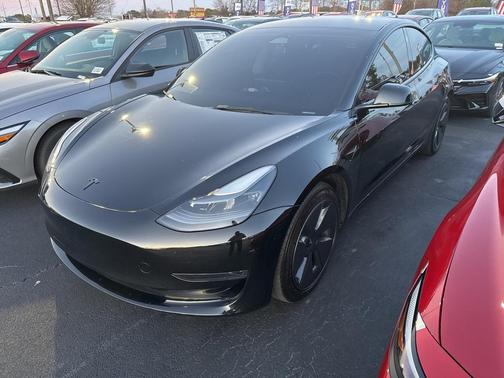 2023 Tesla Model 3 Base