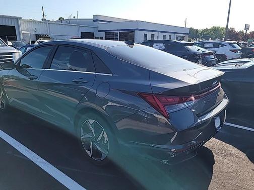 2023 Hyundai ELANTRA HEV Limited