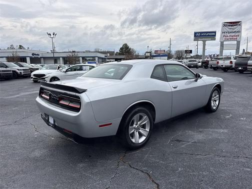 2023 Dodge Challenger SXT