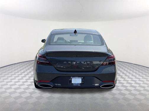 2025 Genesis G70 2.5T