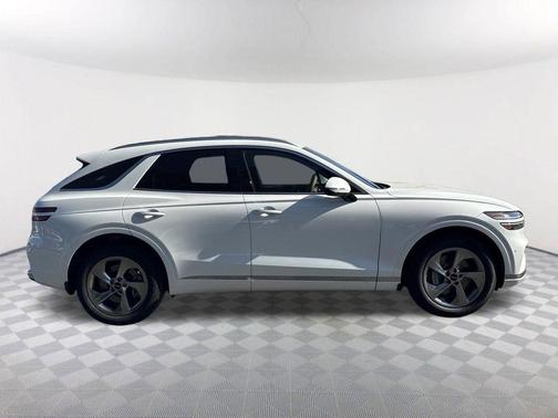 Uyuni White 2026 Genesis GV70 2.5T Advanced