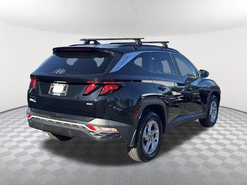 Black Pearl 2024 Hyundai TUCSON SEL