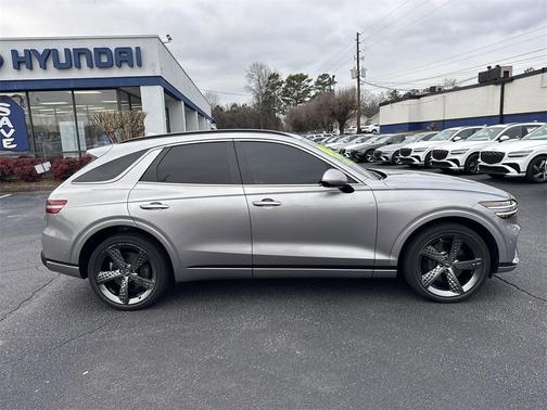 2023 Genesis GV70 2.5T