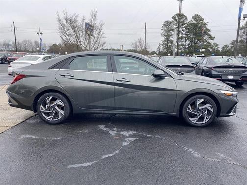 2024 Hyundai ELANTRA HEV Limited