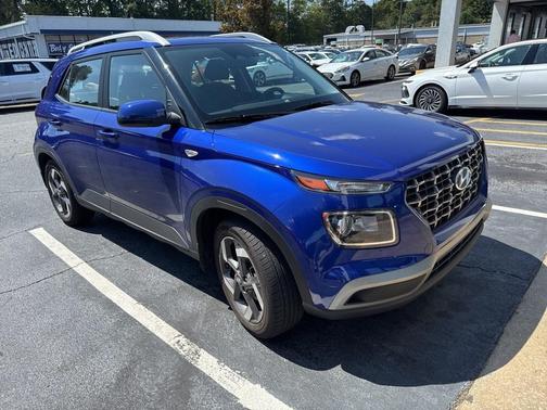 2025 Hyundai VENUE SEL