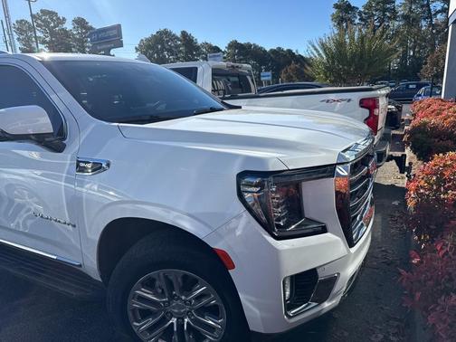 2022 GMC Yukon SLT