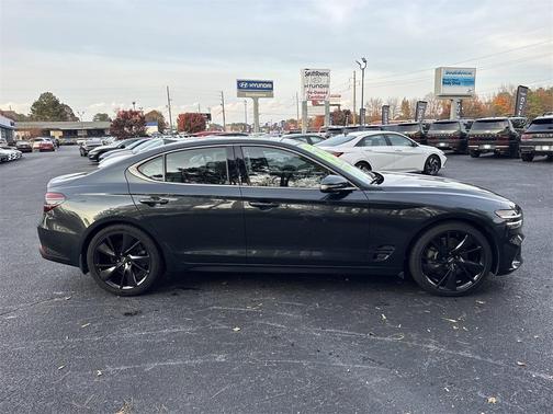 2023 Genesis G70 2.0T