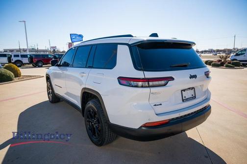 2024 Jeep Grand Cherokee LAREDO