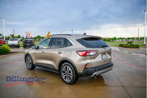 2020 Ford Escape SEL
