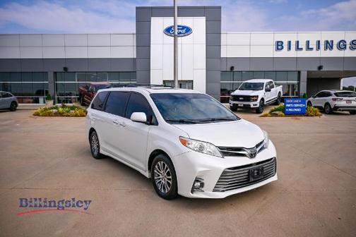 Blizzard White Pearl 2020 Toyota Sienna XLE PREMIUM 8 PASSENGER
