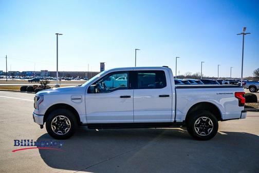 2023 Ford F-150 Lightning XLT