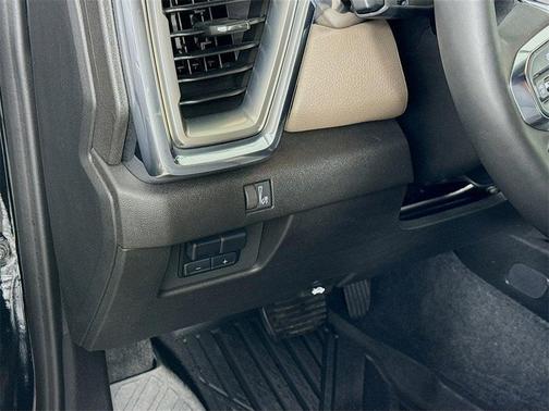 2025 GMC Canyon Denali