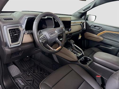 2025 GMC Canyon Denali