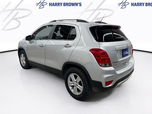 Silver Ice Metallic 2017 Chevrolet Trax LT