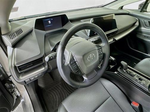 2023 Toyota Prius LE