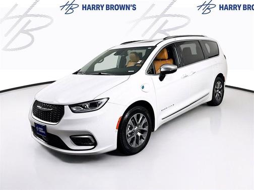 2023 Chrysler Pacifica Hybrid Pinnacle