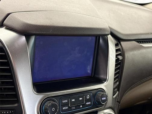 Iridescent Pearl Tricoat 2017 Chevrolet Tahoe Premier