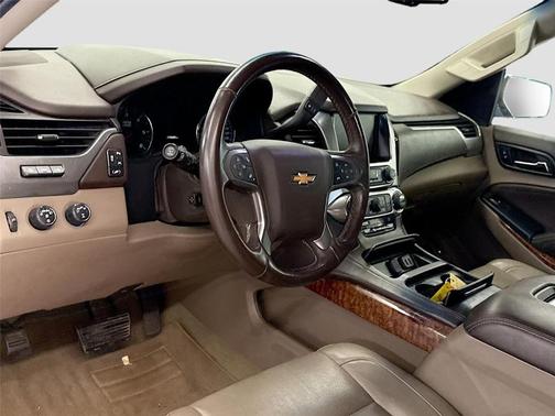 Iridescent Pearl Tricoat 2017 Chevrolet Tahoe Premier