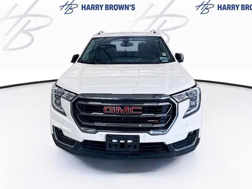 Summit White 2023 GMC Terrain AT4