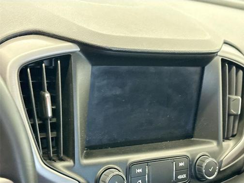 Summit White 2023 GMC Terrain AT4