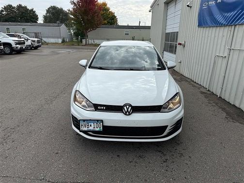 2017 Volkswagen Golf GTI S 4-Door