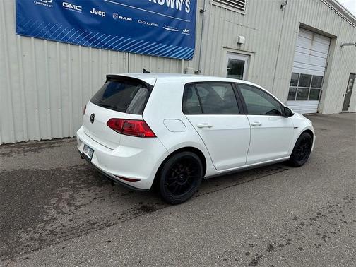 2017 Volkswagen Golf GTI S 4-Door