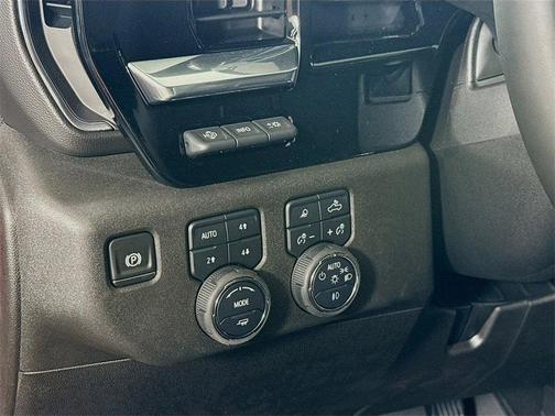 2025 Chevrolet Silverado 3500 LTZ