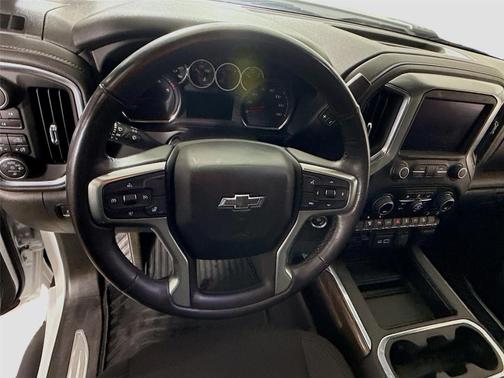 Summit White 2022 Chevrolet Silverado 2500 LT