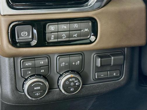 Onyx Black 2026 GMC Yukon Denali Ultimate