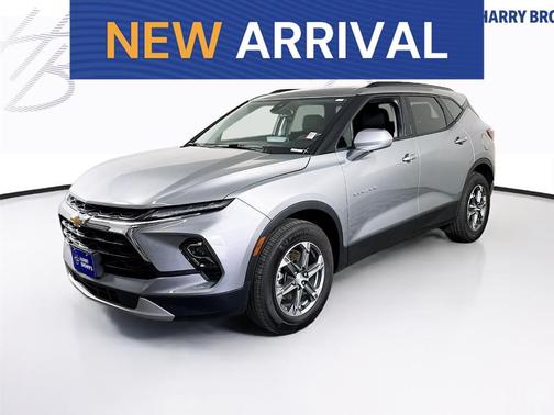 Sterling Gray Metallic 2023 Chevrolet Blazer 2LT