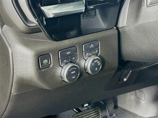 2025 GMC Sierra 1500 SLE
