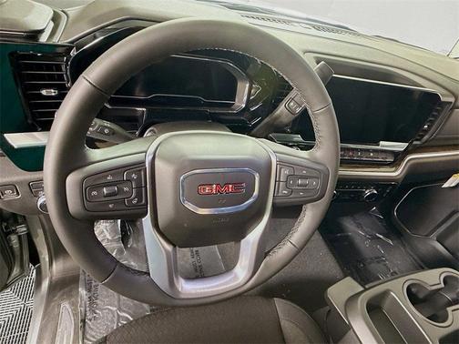 2025 GMC Sierra 1500 SLE