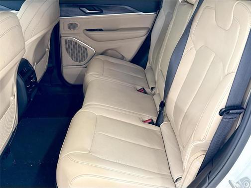 White 2022 Jeep Grand Cherokee 4xe Base