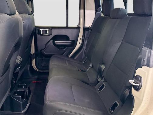 2020 Jeep Gladiator Sport