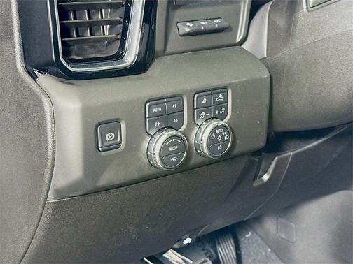 2025 GMC Sierra 3500 Denali