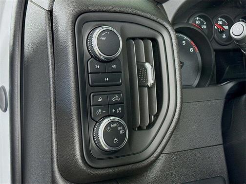 2025 GMC Sierra 2500 Pro